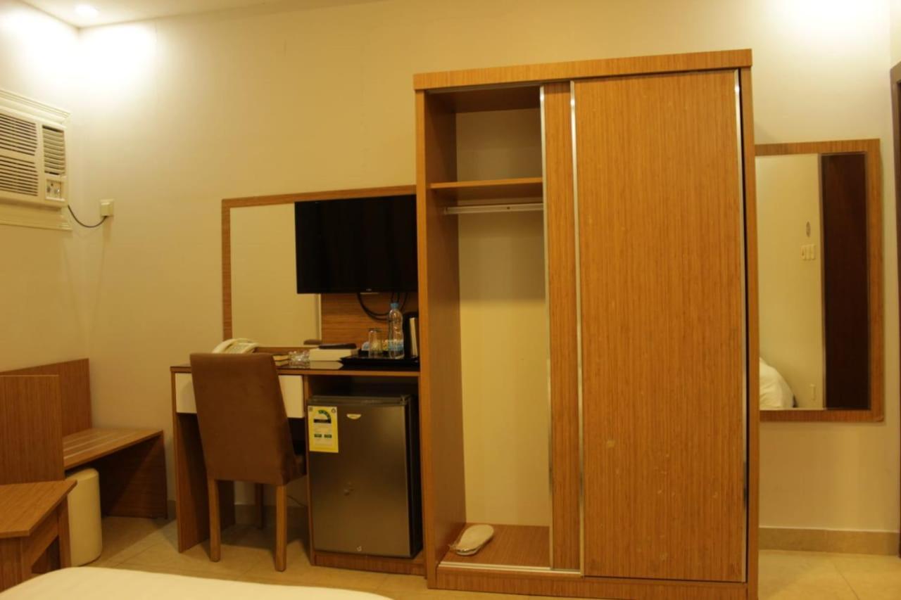 الفخامة الماسية للوحدات السكنية المفروشة Aparthotel Sidi Hamzah Luaran gambar