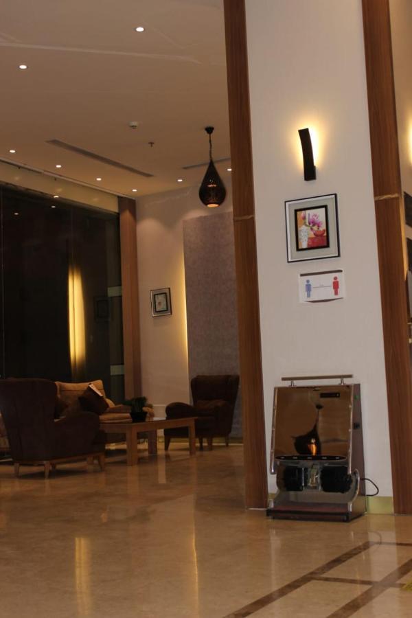الفخامة الماسية للوحدات السكنية المفروشة Aparthotel Sidi Hamzah Luaran gambar