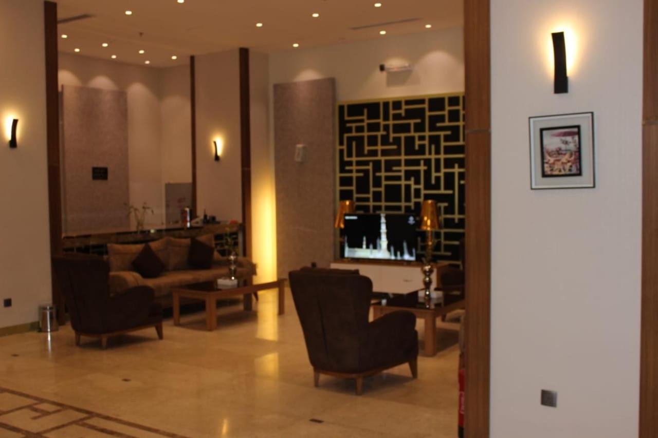 الفخامة الماسية للوحدات السكنية المفروشة Aparthotel Sidi Hamzah Luaran gambar