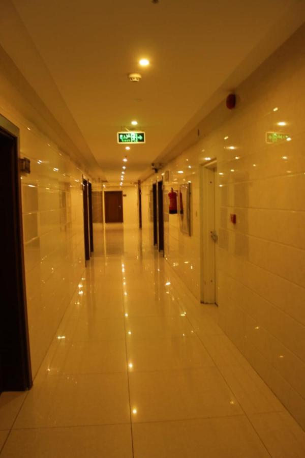 الفخامة الماسية للوحدات السكنية المفروشة Aparthotel Sidi Hamzah Luaran gambar