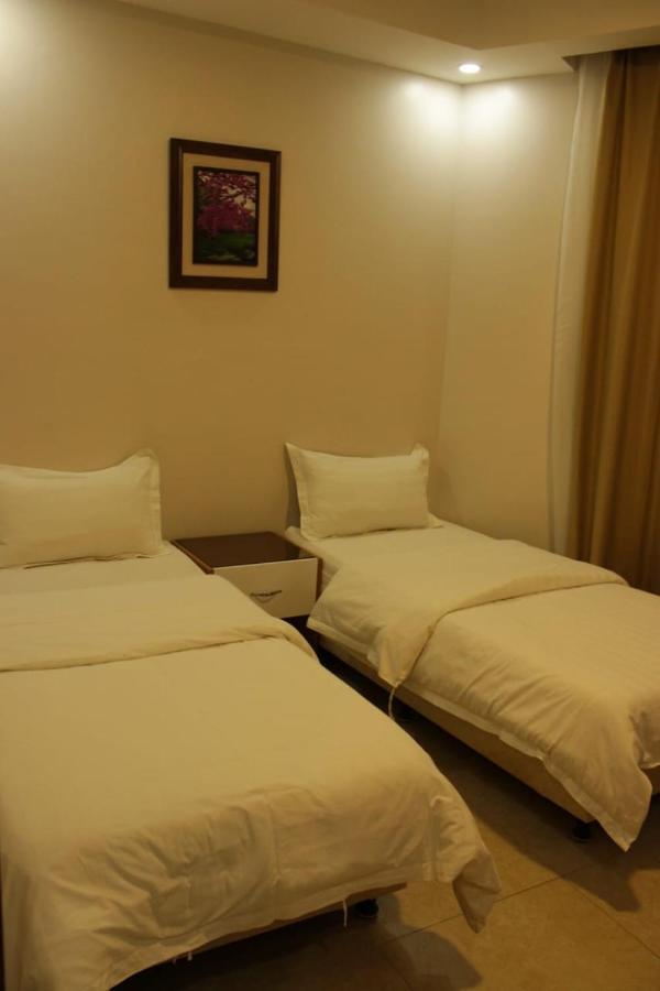 الفخامة الماسية للوحدات السكنية المفروشة Aparthotel Sidi Hamzah Luaran gambar